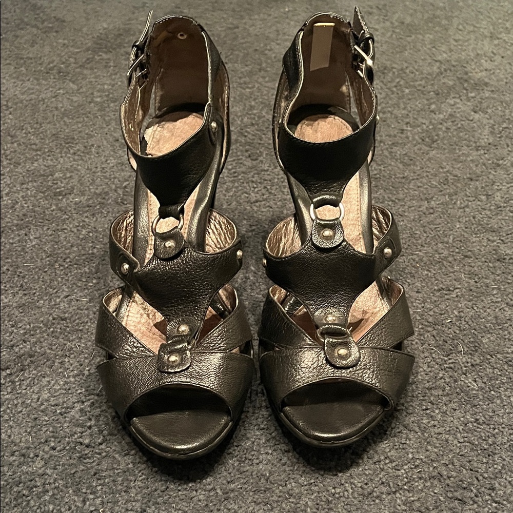 Sofft Black Strappy Heeled Sandals